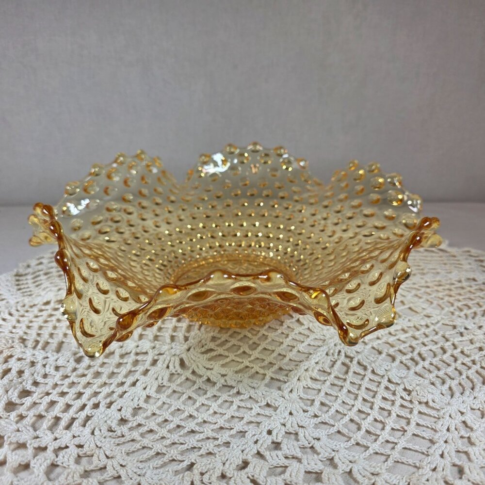 Amber Hobnail Glass Bowl With Scalloped Ruffled Edges Decorative Centerpiece Vtg
